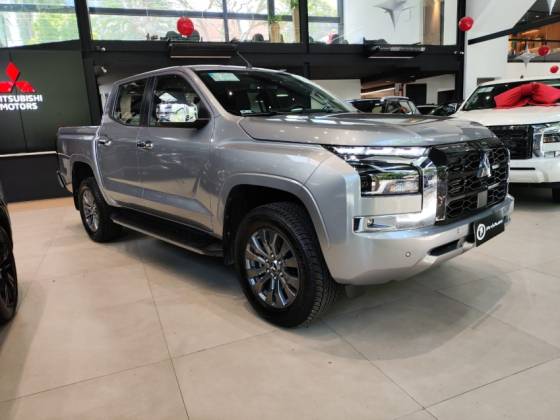 MITSUBISHI TRITON 2.4 BITURBO DIESEL CD HPE-S 4X4 AUTOMÁTICO